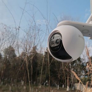 Camera Wifi Quay Quet Ong Kinh Kep Ezviz C8pf 4